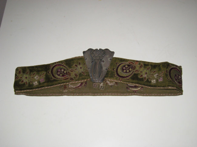 Art nouveau belt with buckle